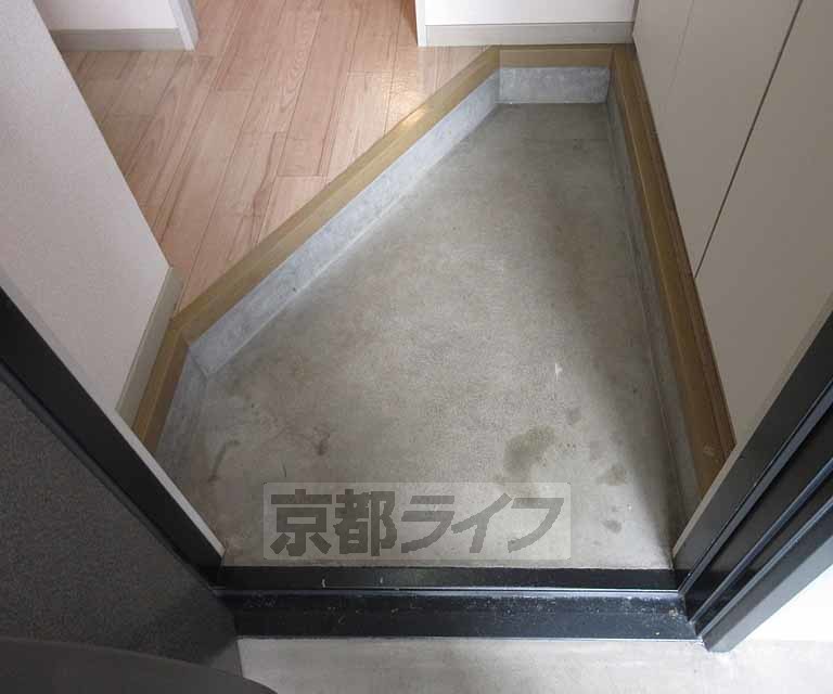 玄関　来客にも安心の玄関スペースです