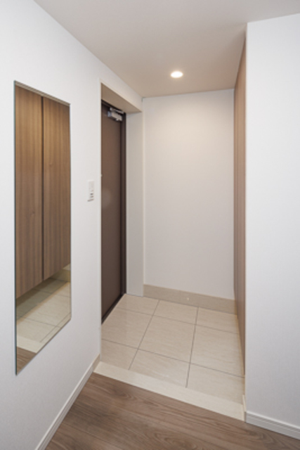 玄関　※写真は同タイプ住戸です。