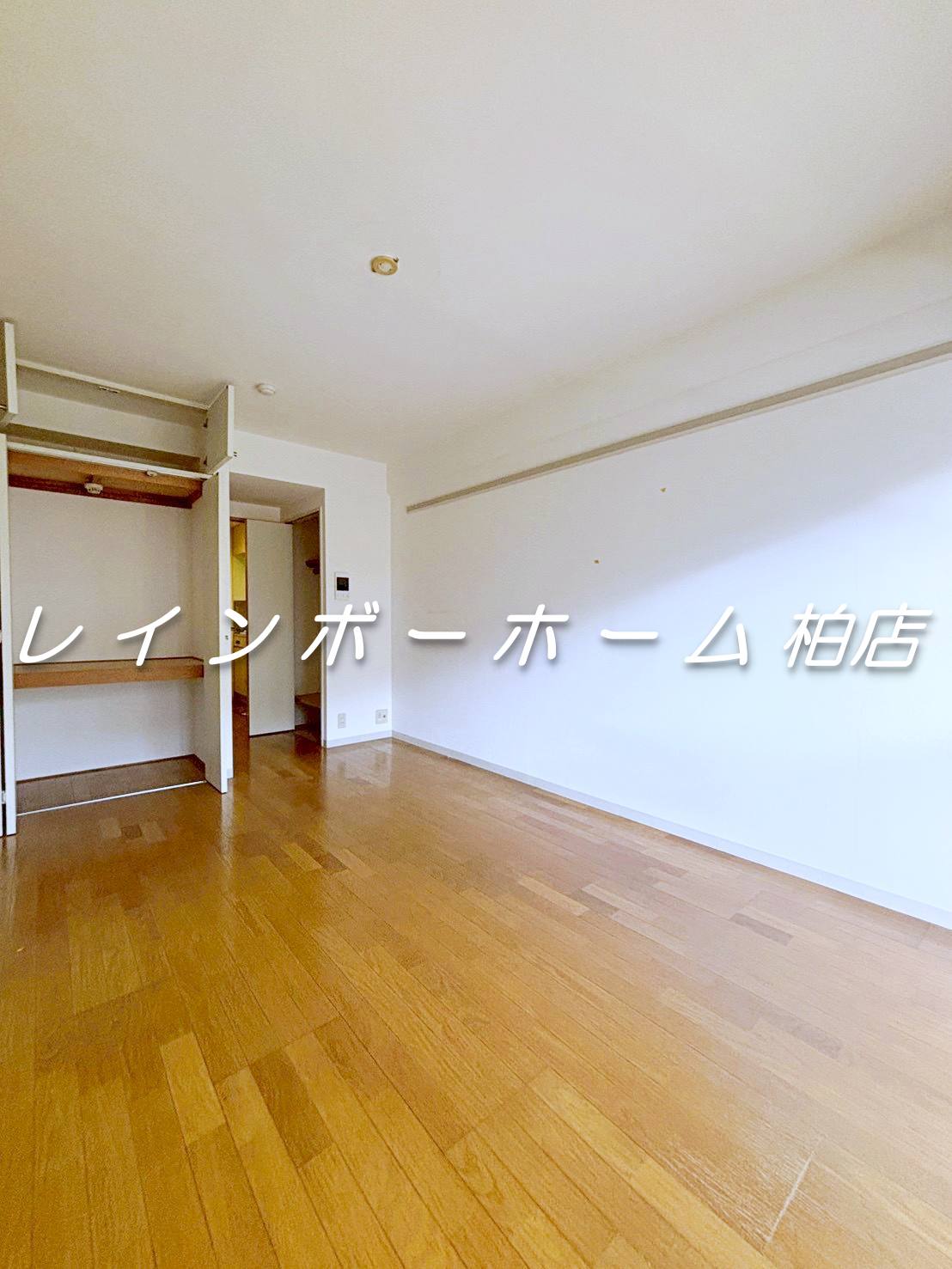 その他部屋・スペース　使い勝手のいい寝室です