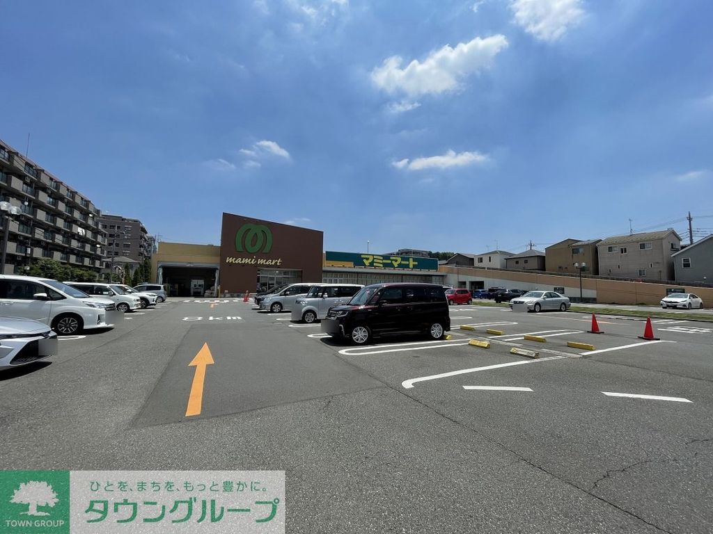 スーパー　マミーマート西堀店（スーパー）まで590m