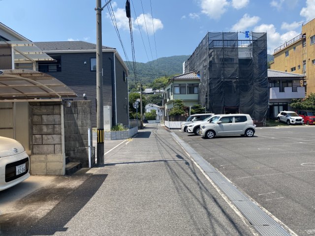 その他　人通りが少ない前面道路。