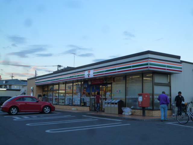 コンビニ　セブンイレブン 厚木戸室1丁目店（コンビニ）まで757m