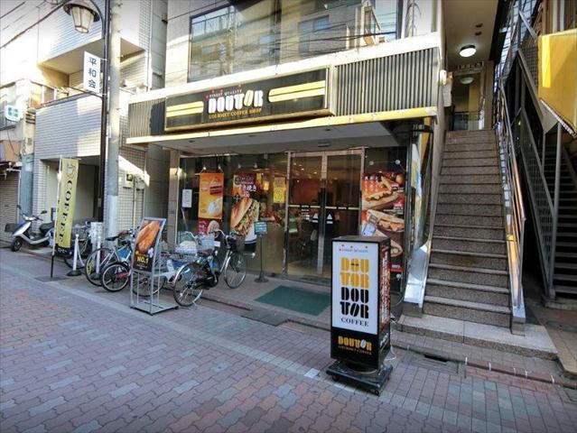 飲食店　ドトールコーヒー（飲食店）まで210m