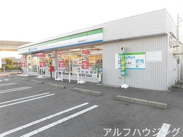 コンビニ　ファミリーマート美濃加茂清水店（コンビニ）まで803m