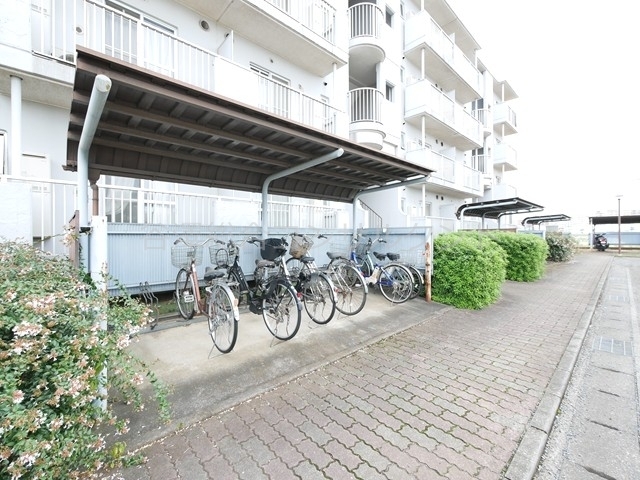 その他共有部分　屋根付駐輪場