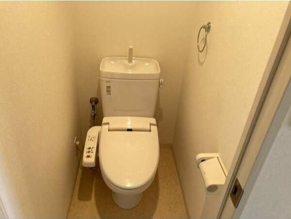 トイレ　名古屋で一番初期費用の安い賃貸専門の不動産会社です(^^)