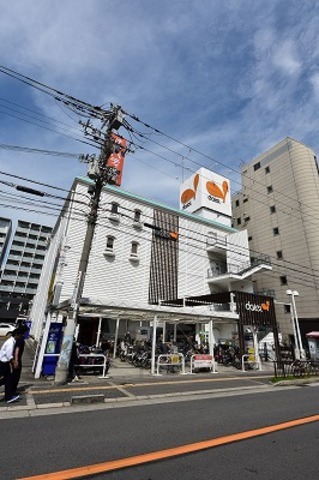 スーパー　ダイエー　江坂公園前店（スーパー）まで377m