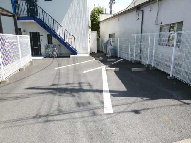駐車場　★駐車場★（空き状況・使用料等詳細はご確認下さい）