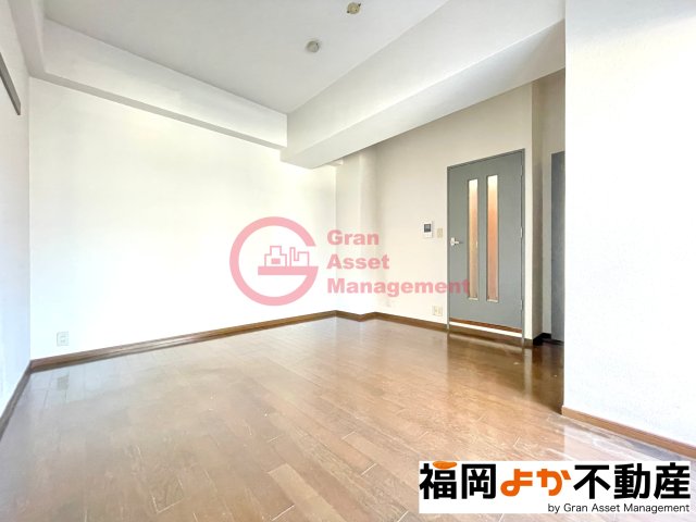 その他部屋・スペース　広くて明るい寝室