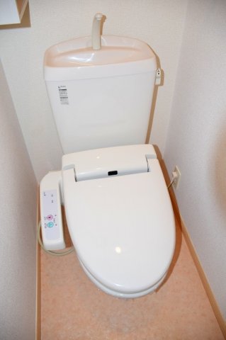 トイレ　シンプルで使いやすいトイレです