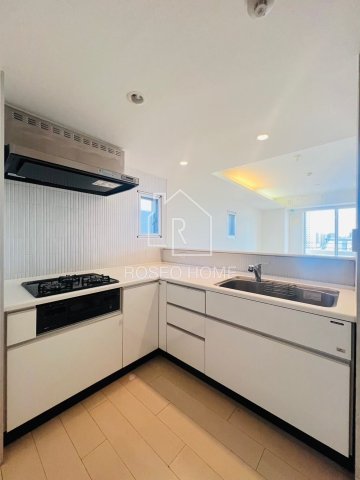 キッチン　同マンション別部屋：参考写真