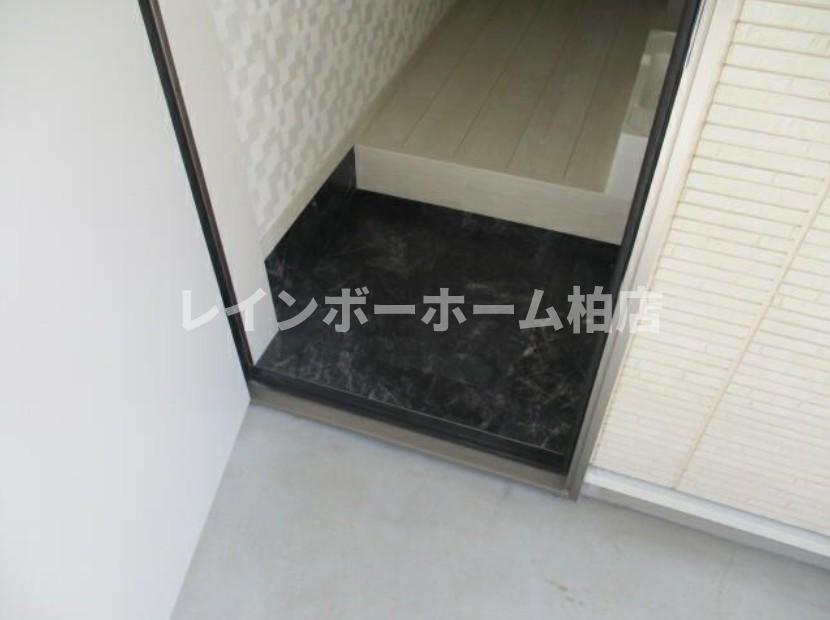 玄関　シューズボックスがあります