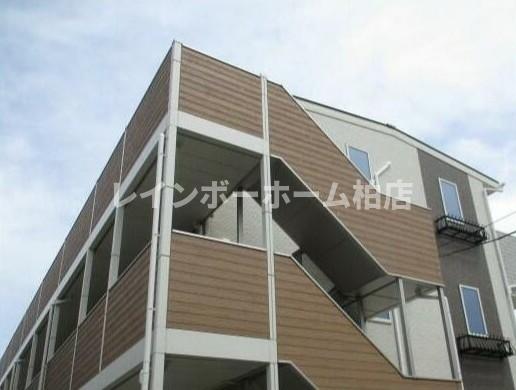 建物外観　落ち着いた雰囲気の外観です