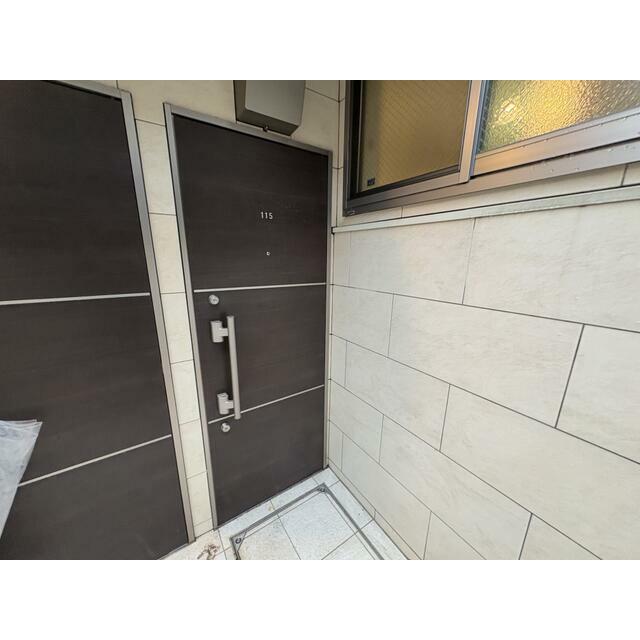 玄関　一番奥のお部屋になります