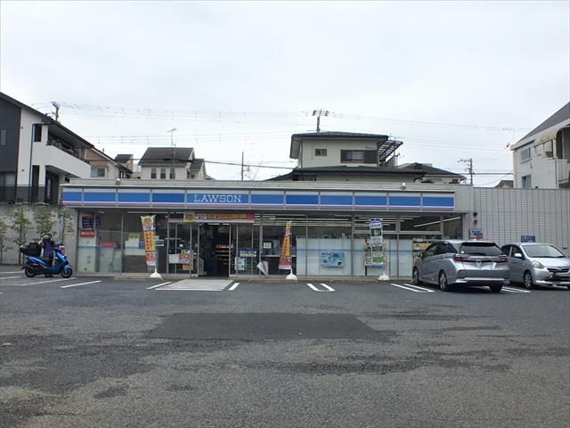 コンビニ　ローソン相模原星が丘四丁目店（コンビニ）まで272m
