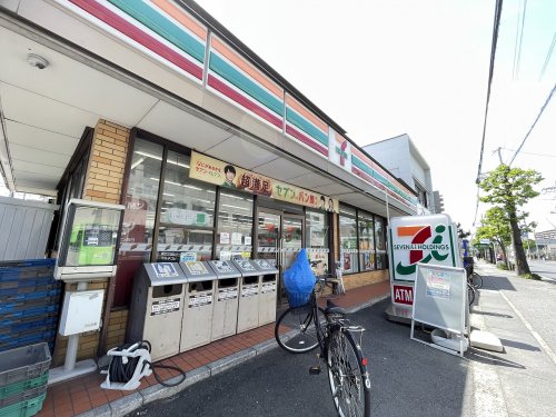 コンビニ　セブンイレブン 鳩ケ谷南店（コンビニ）まで70m