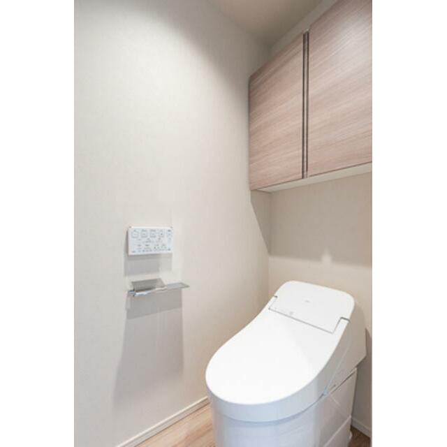 トイレ　※写真は同タイプ住戸です。
