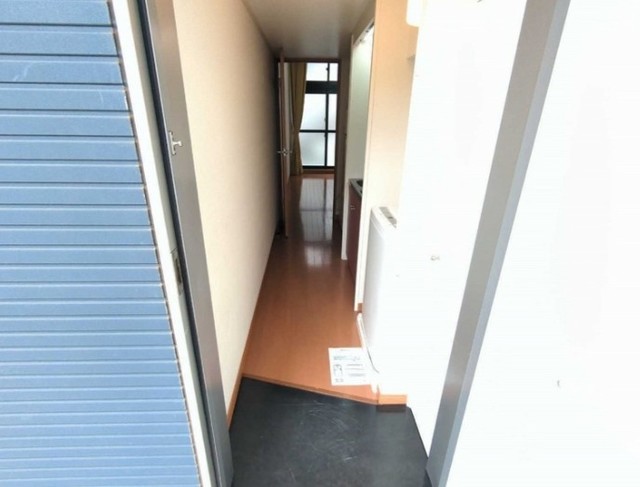 玄関　同間取り部屋参考写真です。