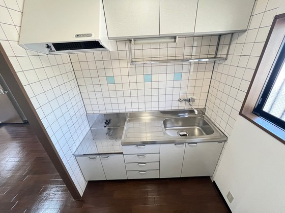 キッチン　※別部屋の写真です