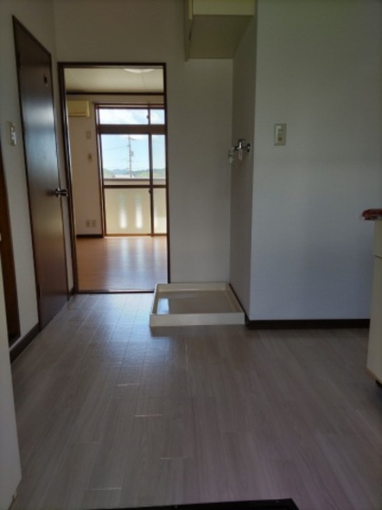 玄関　※別部屋の写真です