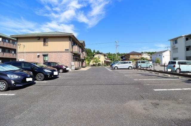駐車場　駐車場に車を止められます