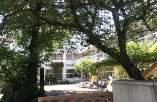 幼稚園・保育園　みなと幼稚園（幼稚園・保育園）まで1294m