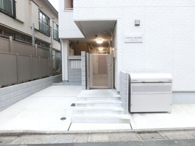 エントランス　★お問い合わせはタウンハウジングまで★