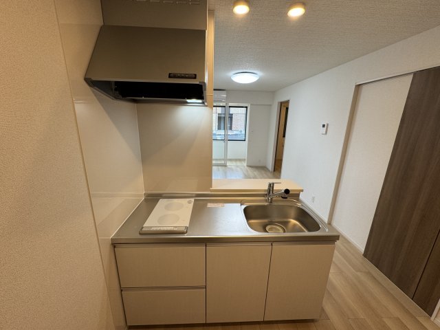 キッチン　システムキッチン（同型タイプ）