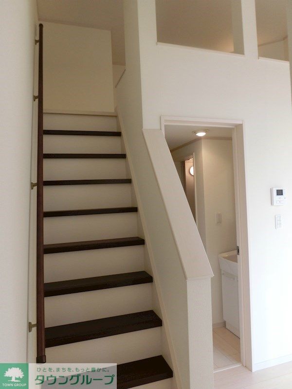 その他　階段式ロフト！上り下り楽々♪