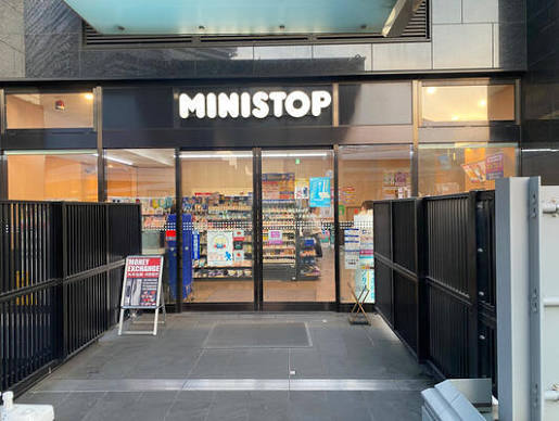 コンビニ　ミニストップシティタワーズ東京ベイ店（コンビニ）まで9m