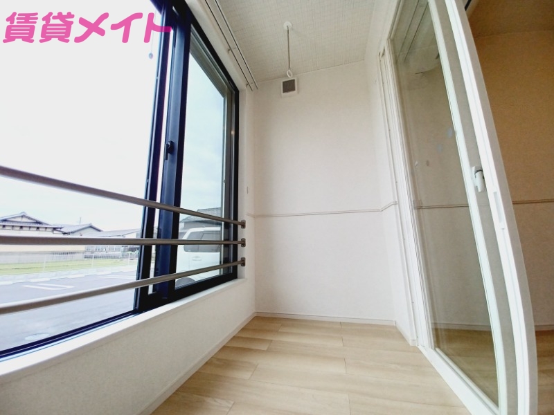 バルコニー　同型参考写真です。