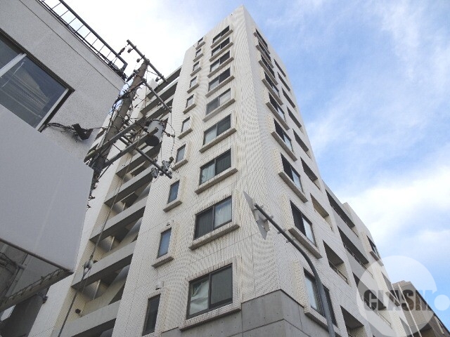 建物外観　エレベーター付き♪