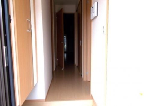 玄関　反転別部屋参考写真