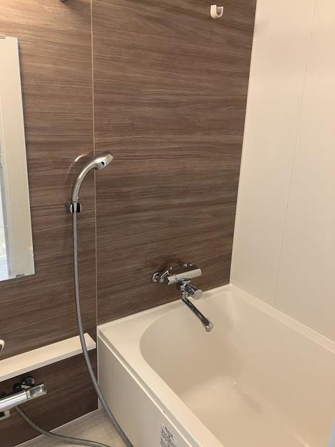 バス・シャワールーム　※写真は同タイプ住戸です。