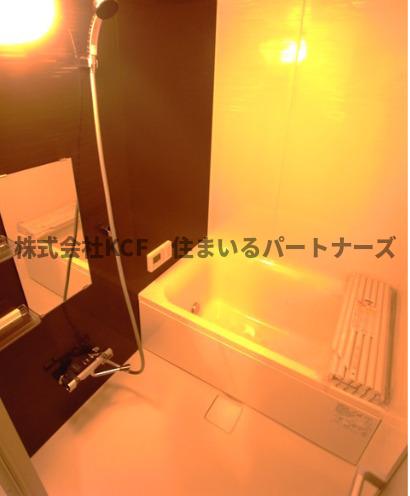 バス・シャワールーム　お風呂で日々の疲れを落としましょう