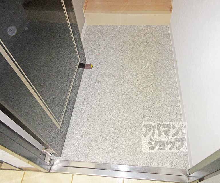 玄関　段差の少ない玄関です！