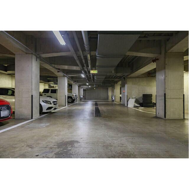 駐車場　地下・平置