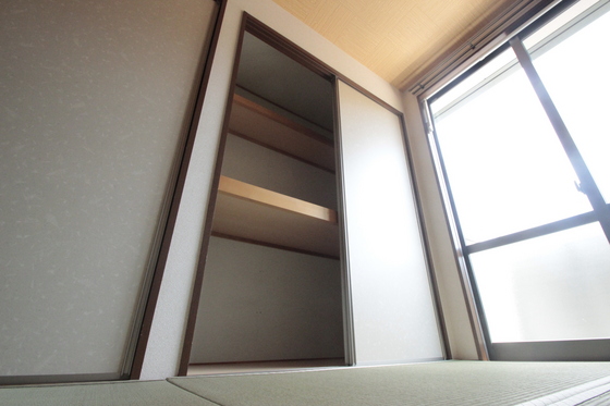 収納　※別号室の写真です
