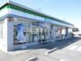 コンビニ　ファミリーマート 伊勢おばた店（コンビニ）まで854m