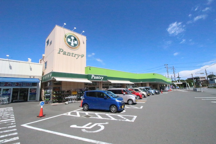 スーパー　小田原百貨店（スーパー）まで600m