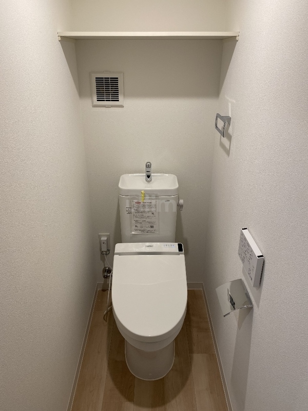 トイレ　同じタイプのお部屋の写真です。ご参考までに