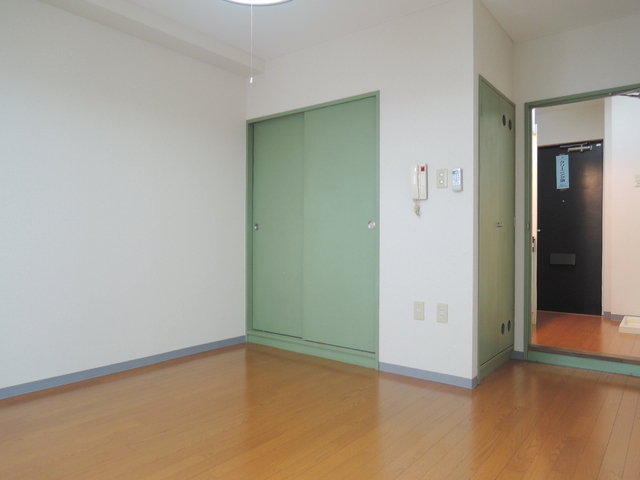 その他部屋・スペース　★明るいフローリングのお部屋です★