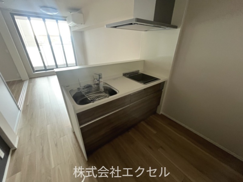 キッチン　IHコンロ設置済み。
