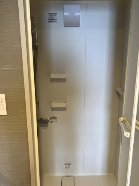 バス・シャワールーム　別部屋参考写真