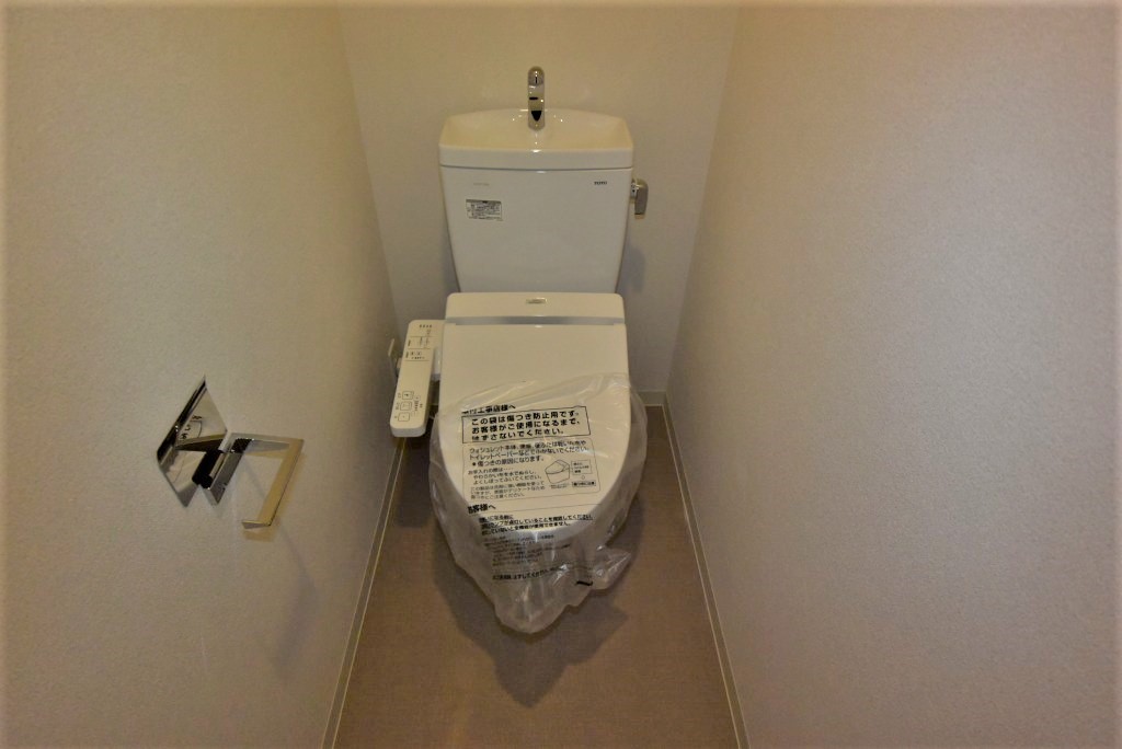 トイレ　トイレです　※同マンション別室写真です
