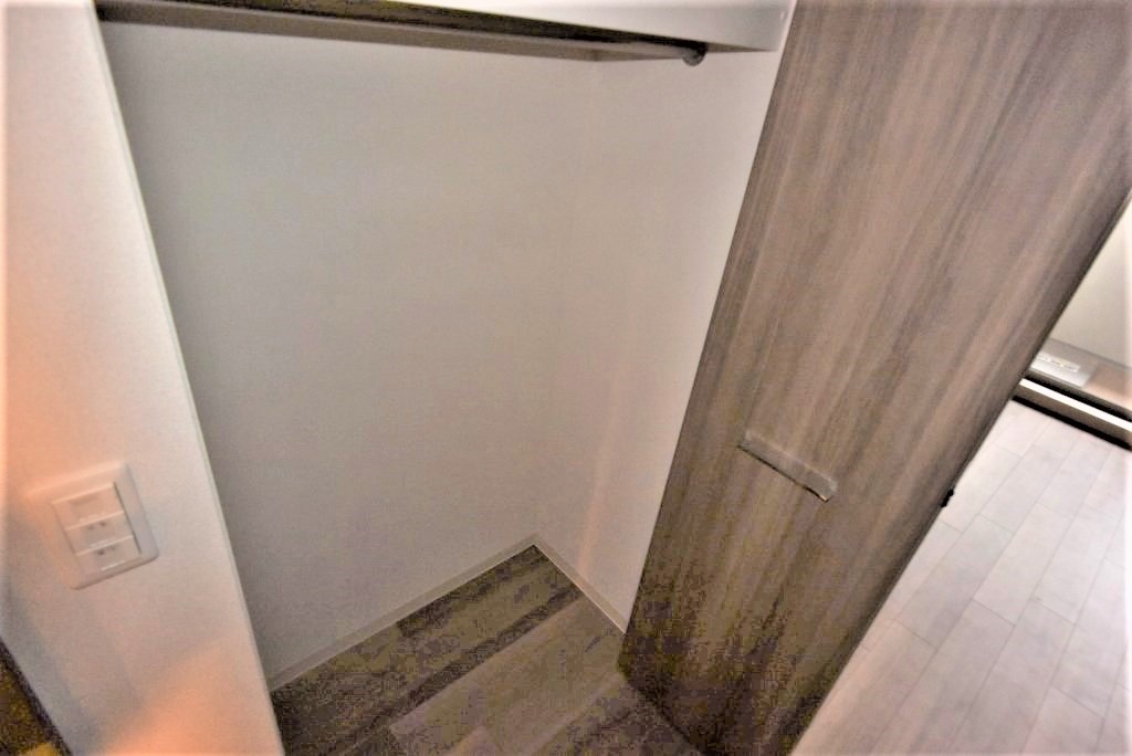 収納　収納スペースです　※同マンション別室写真です