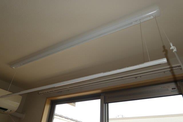 その他設備　室内物干し