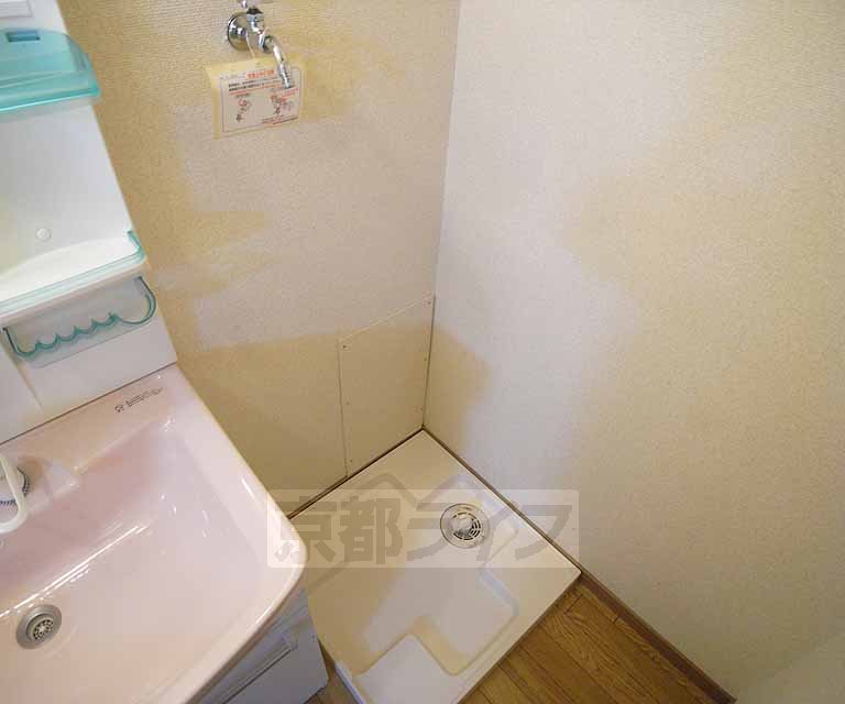 その他設備　洗濯機は脱衣所に設置可能です。