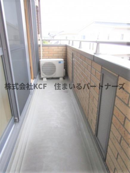 バルコニー　外からの目が気にならないバルコニーで洗濯物が干せます
