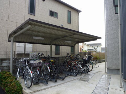 ＪＲ中央線 西荻窪駅 徒歩11分 3階建 築18年の外観写真